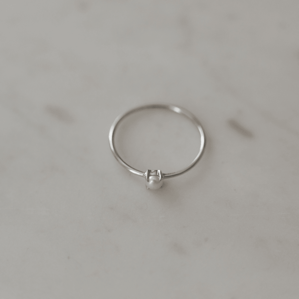 Sophie mini pearl ring silver